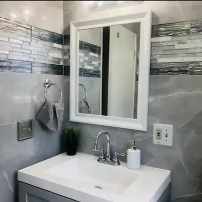 4bed 2ba Hollywood house Block away from sunset