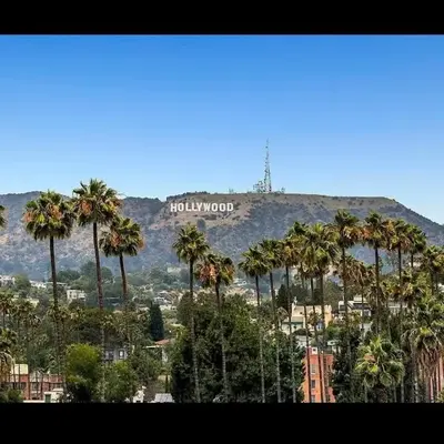 2-Bedroom Hollywood Apartment
