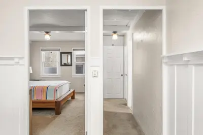 Gallery image of Beachside Bungalow 5 Minute Walk from the Shore in Hermosa Beach