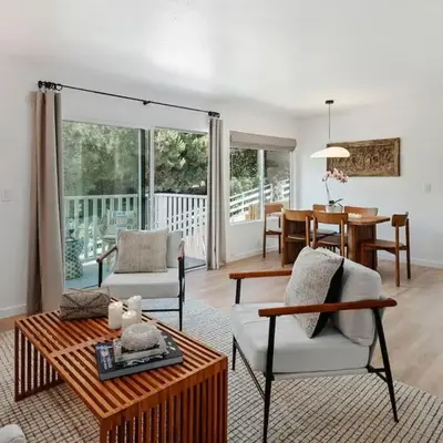 Coastal Living and Family Friendly