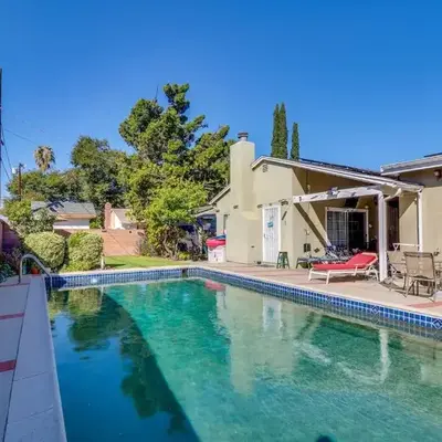 Just The Two Of Us -Romantic Pool View And Private Entry Sleeps 2 Near CSUN CSUN