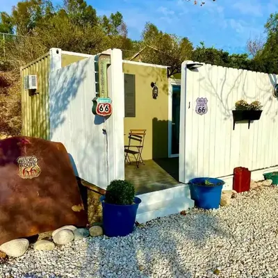 Cozy Container in Devore Heights