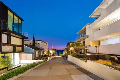 an empty street in a city with buildings at Manhattan Beach Guest Suite in Manhattan Beach