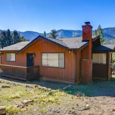 Mountain-View Haven with Deck in Pine Mountain Club