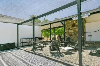 Gallery image of Desert Mountain Escape with Private Hot Tub home in Tehachapi