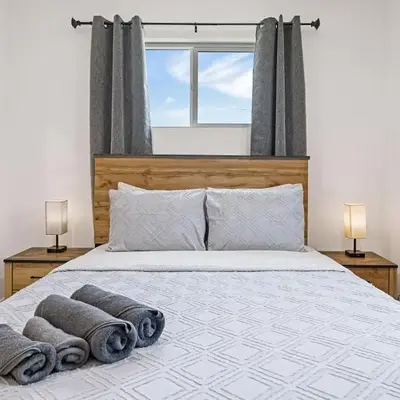 Contemporary Retreat Hollywood & DTLA