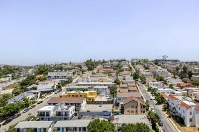 Gallery image of Blueground Echo Park balcony nr Echo Park Lake LAX-1375 in Los Angeles