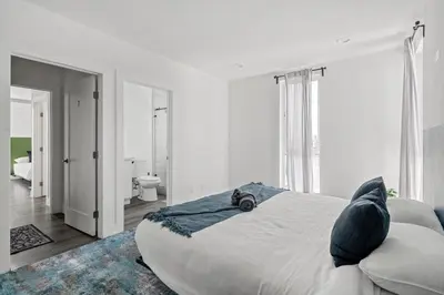 Gallery image of Modern 4 Suites, Parking Near USC, DTLA, Expo Park in Los Angeles