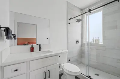 Gallery image of Modern 4 Suites, Parking Near USC, DTLA, Expo Park in Los Angeles