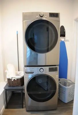 two microwaves stacked on top of each other at Champagne Retreat in Upland