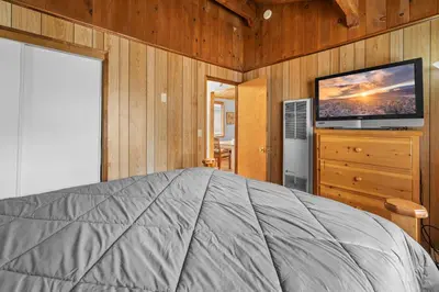 Gallery image of Serendipity - Walk to the Lake & Village, Smart TV, Deck, BBQ in Big Bear Lake