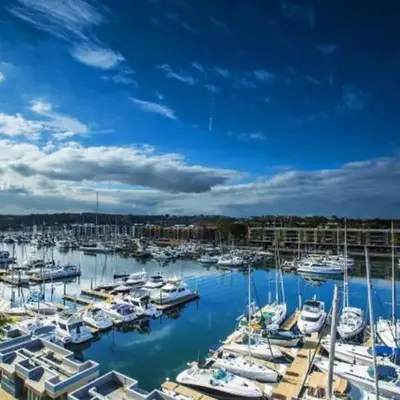 Marina Escape 2BR Townhouse with FREE PARKING