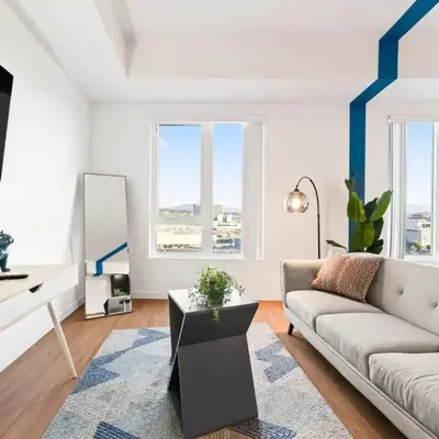Chic Studio with Stunning DTLA Views