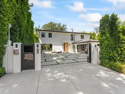 an exterior view of a house with a driveway at Casa Leona in Los Angeles