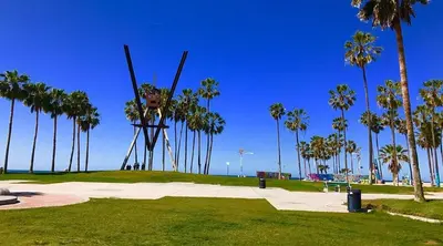 a park with palm trees and a pathway with a park sidx sidx sidx at Top Floor Marina Escape 3BR Penthouse Ocean View in Los Angeles