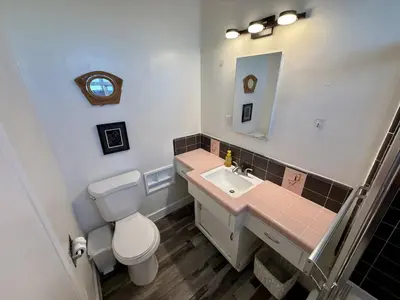 Gallery image of Furnished Studio Apt in LosFeliz in Los Angeles