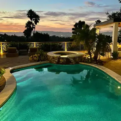 Spectacular City Mountain Views Remodeled Open Plan 3 bdr Home Pool Jacuzzi Oasis