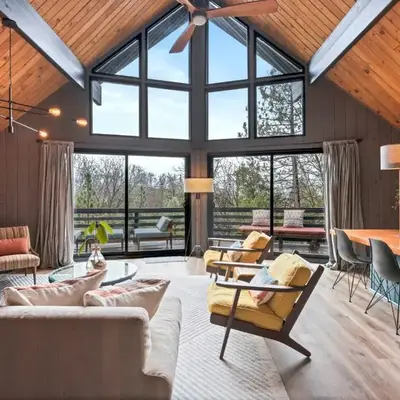 BlackOak Hideaway