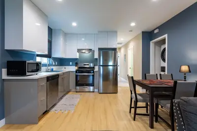 Gallery image of Cozy Spanish Duplex Near Studios in Burbank