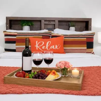 Modern 1BR Suite w AC Sleeps 3