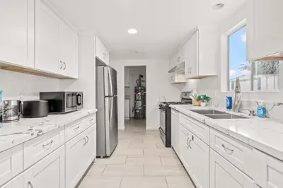 Gallery image of 734 Glendora in Glendora