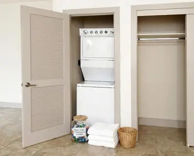 a kitchen with a refrigerator and a microwave at Marina del Rey Family 1BA & 2BA - Pool, Spa and Gym Access in Los Angeles