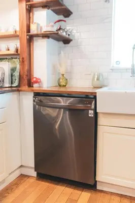 a kitchen with a dishwasher and a sink at Modern & Airy Silver Lake 2bedroom 2 bath Front House in Los Angeles