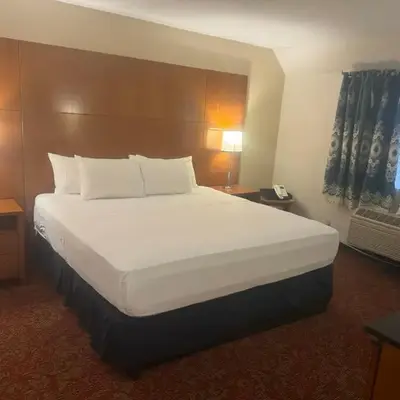 Hiltop Hotel