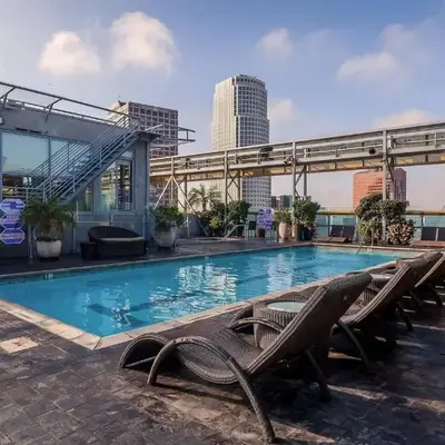 Stylish 2BR Loft with Top-Tier Amenities - 104 - GL