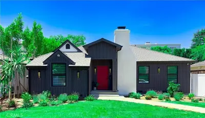a house with a red door at Splash and Stay Studio City in Los Angeles
