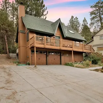 Lakeview Pines Log Cabin #2585