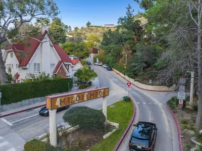 a street with a sign that says mine of mercy at Luxury Jupiter Estate with 4BR with Pool and Jacuzzi in Los Angeles