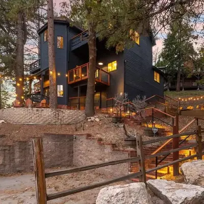 Lumiere Cabin
