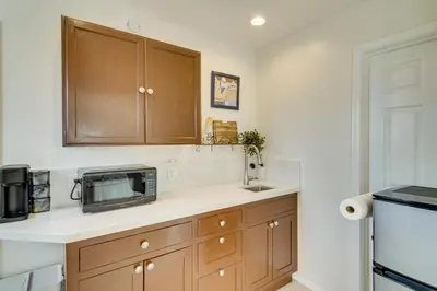 a kitchen with a microwave and a counter top at Work and Play! Extended-Stay Studio in Simi Valley in Simi Valley