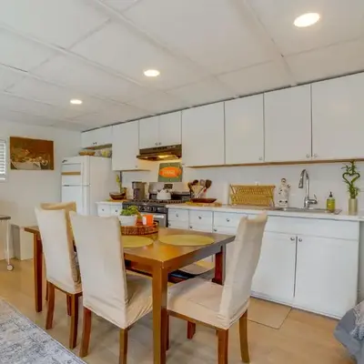 5 Mi to Dtwn Riverside and Hospital! Remote-Work Hub