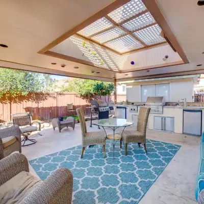 Family Home with Hot Tub! 2 Mi to Dtwn Riverside