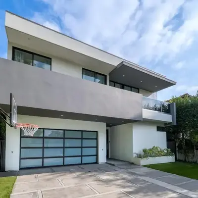 Ultra Luxe Estate With Pool and Stunning 360 LA Views