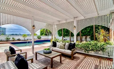 Gallery image of Spacious Beverly Hills Area Home 5BR Pool Spa Game in Los Angeles