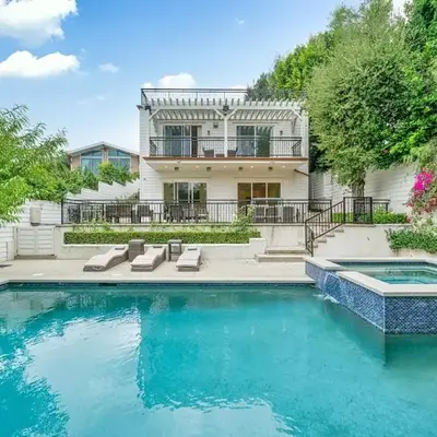 Modern Luxe Villa Pool Rooftop Paradise