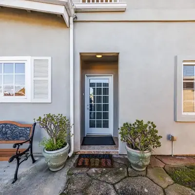 Welcoming & Spacious 2-Bedroom Guest Suite in Torrance 20 Minutes from LAX