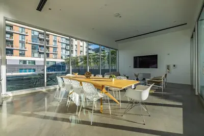 Gallery image of Marbella Lane - Aesthetic 2BR w Ocean views in Long Beach