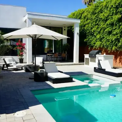 The Hollywood House