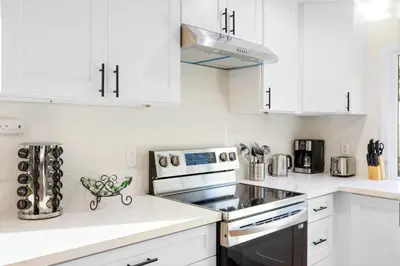 Gallery image of Marbella Lane- Cozy 4BR Oasis Near Nature Trails in West Covina