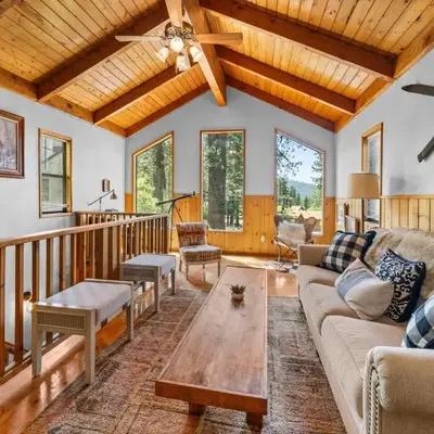 Colibri Cabin - Walk to Lake and Trails