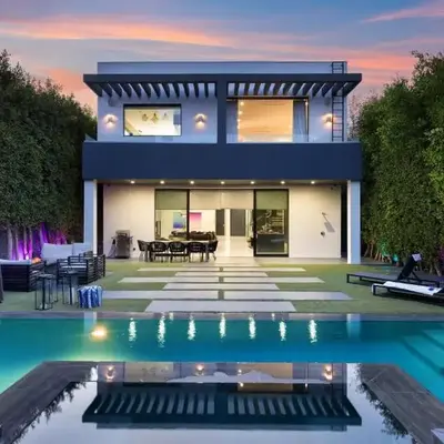 Private LA Retreat w Pool Hot Tub Fire Pit Near Melrose Ave The Martel House by AvantStay