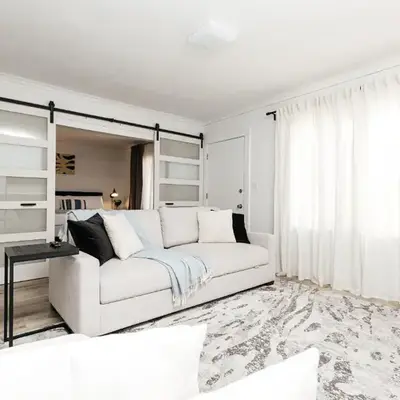 Peaceful 2BD Home in WeHo