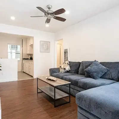 Affordable 1BR apt near Beverly Hills