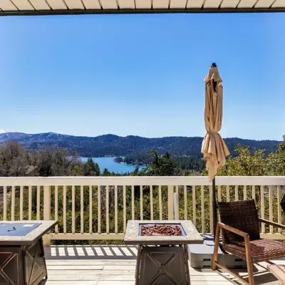 Holiday Home Haus mit Seeblick - Atemberaubende Aussicht - Haustierfreundlich by Interhome