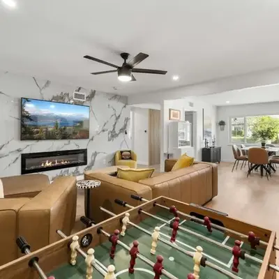 Private 3BR Home - Hot Tub