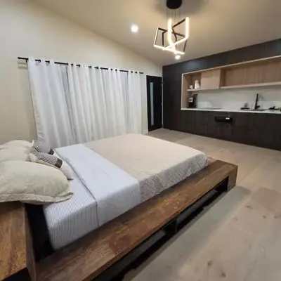 Private Studio City Suite Walk to Universal-15 min